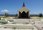 DSC04355  Dit is dan de Alto Vista Kapel, gebouwd in 1952 op de plek waar door de eerste bewoners van Aruba, indianen, de eerste Katholieke kapel van het eiland is gebouwd.